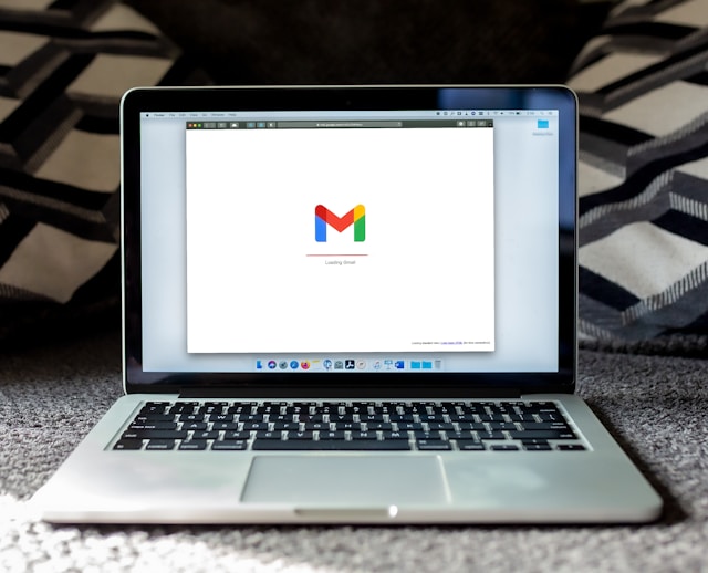cara membuat newsletter untuk audience kecil